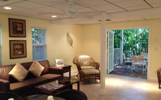 photo 3 of Siesta Key Inn