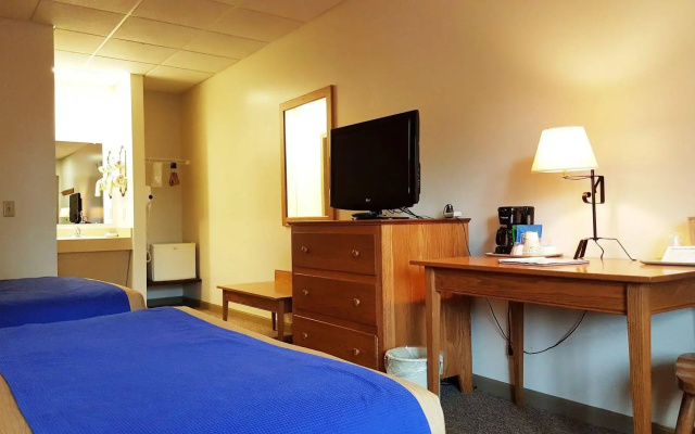 photo 3 of Lodging on the Square