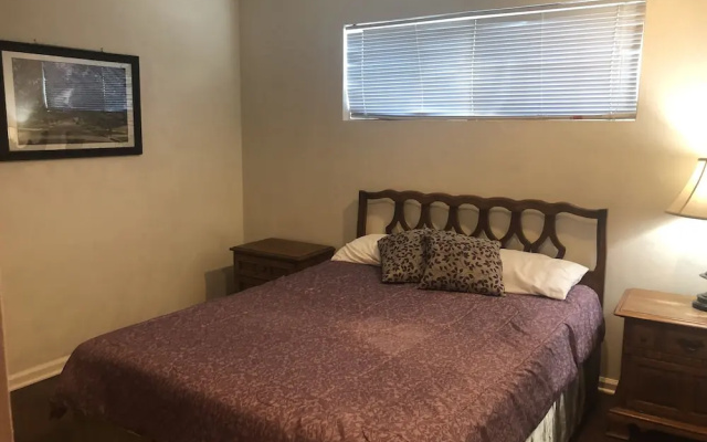photo 5 of Comfy 3 Bedroom Home