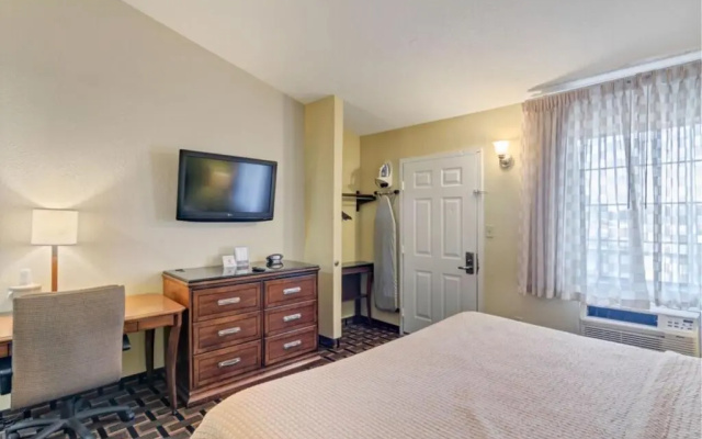 photo 3 of Savannah Garden Hotel
