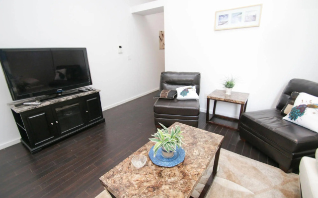 photo 2 of Renaissance Properties - 728 Market Street