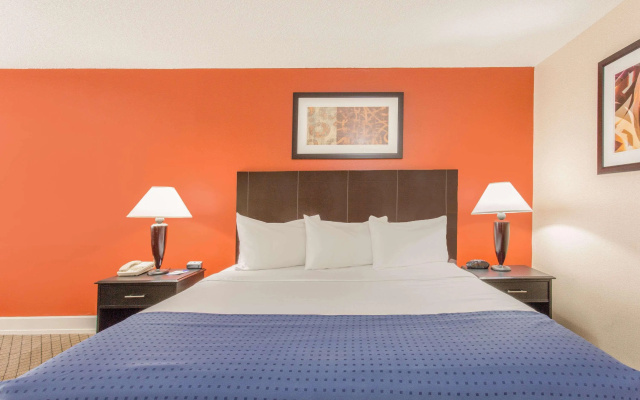 photo 3 of Baymont by Wyndham Fayetteville Fort Bragg Area