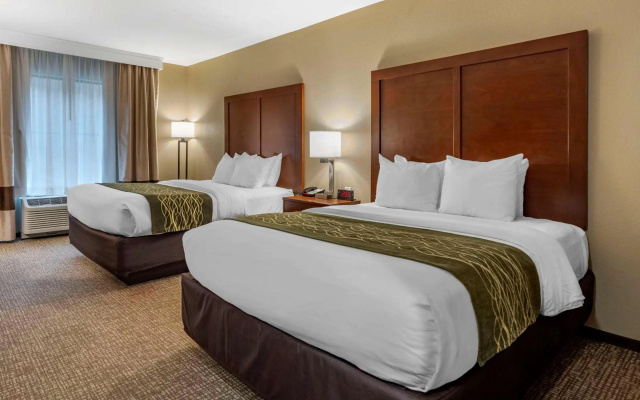 photo 4 of Comfort Inn & Suites Pittsburgh South