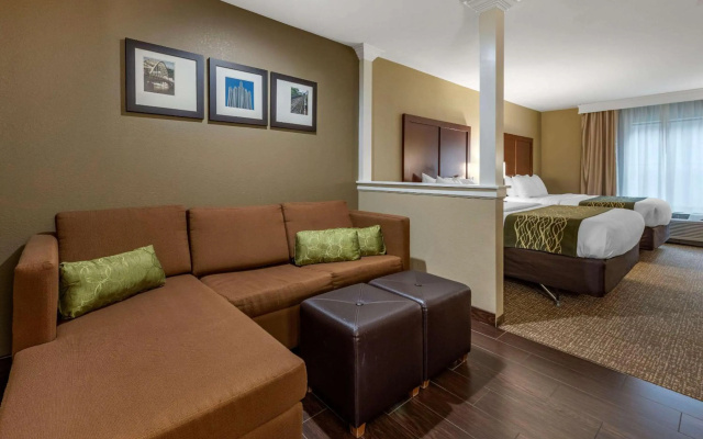 photo 5 of Comfort Inn & Suites Pittsburgh South