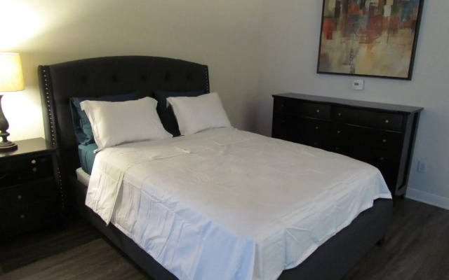 photo 2 of Luxury Loft Next to Staples Center