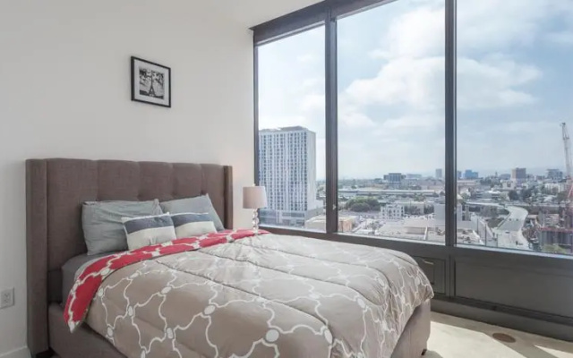 photo 3 of SCDeal APALO High End Suites