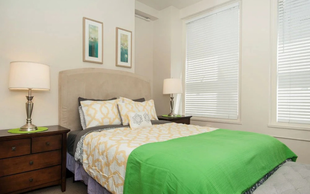photo 3 of Sunshine Suites At 417