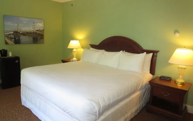 photo 4 of The Admirals Inn