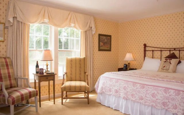photo 4 of Deerfield Inn