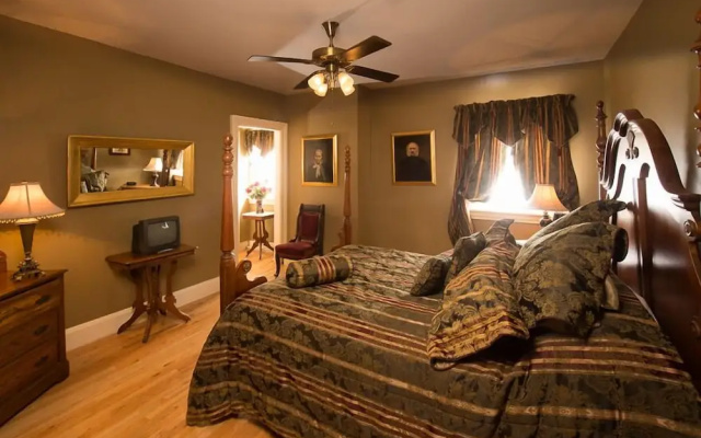 photo 3 of The Mansion of Saratoga