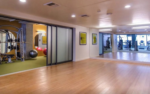 photo 2 of Belltown Waterfront Suites By Barsala