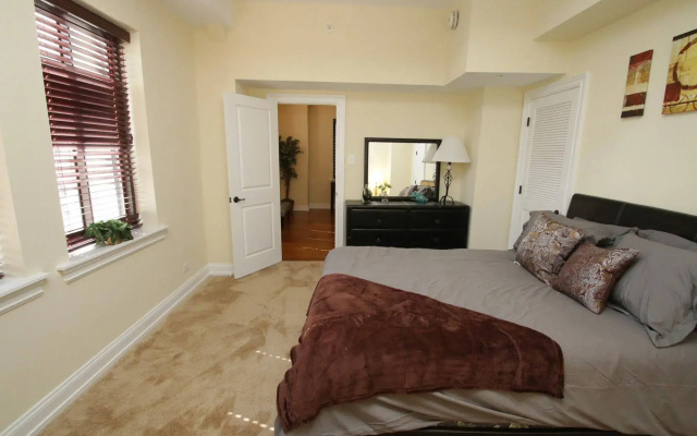 photo 4 of Renaissance Properties - W Rittenhouse Sq