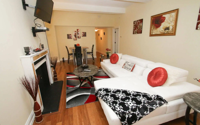 photo 5 of Renaissance Properties - W Rittenhouse Sq