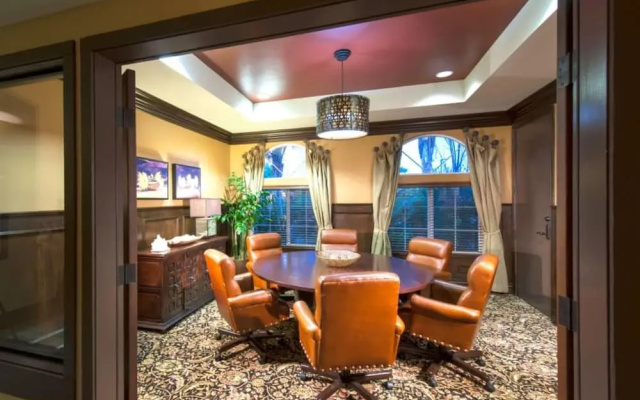 photo 2 of Global Luxury Suites at Agnew Road