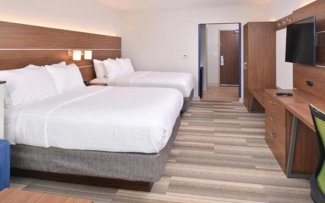 photo 5 of Holiday Inn Express & Suites Omaha Airport, an IHG Hotel