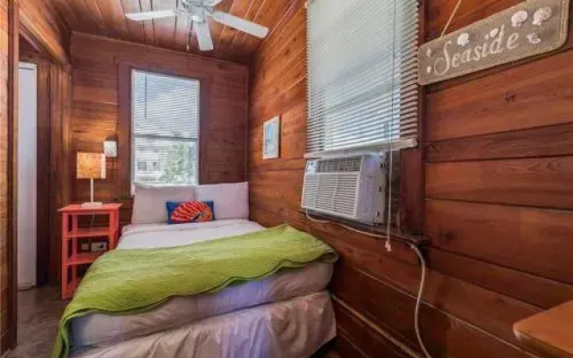 photo 2 of 3 - Seahorse Cottages