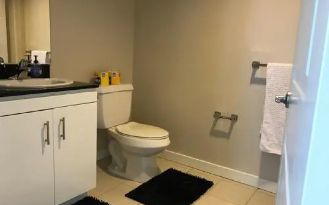 photo 2 of Luxury Two Bedroom Near The Grove