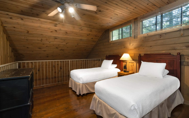 photo 5 of Lodges At Maple Creek Cond