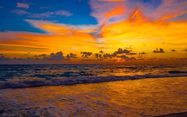photo 5 of Anna Maria Island Beach Waves