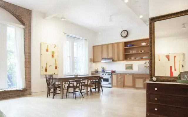 photo 3 of Downtown East By Onefinestay