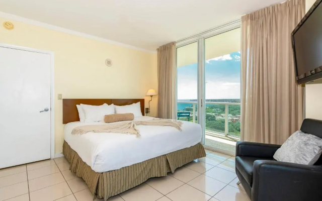 photo 2 of Private Residences at Hotel Arya by SoFLA