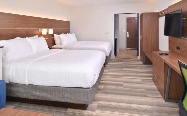 photo 5 of Holiday Inn Express & Suites Omaha Airport