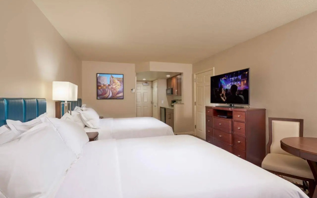 photo 5 of Hilton Grand Vacations Suites - Las Vegas - Convention Center