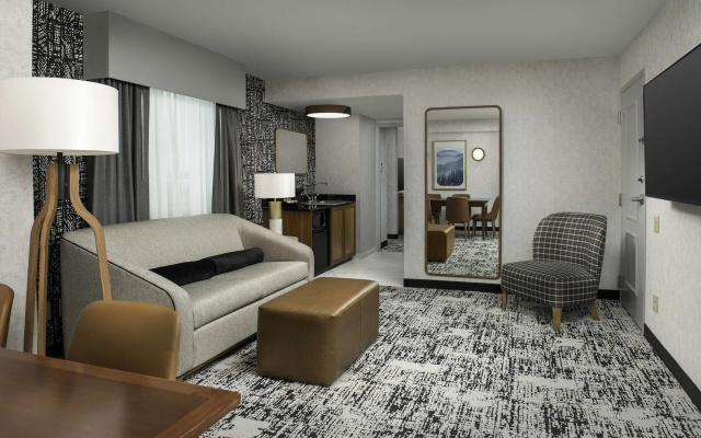 photo 2 of Embassy Suites by Hilton Dulles North/Loudoun