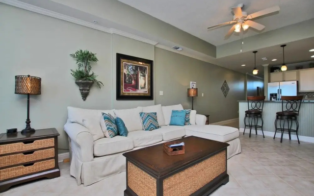 photo 2 of Wharf 405 - 2 Br condo