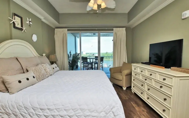 photo 3 of Wharf 405 - 2 Br condo