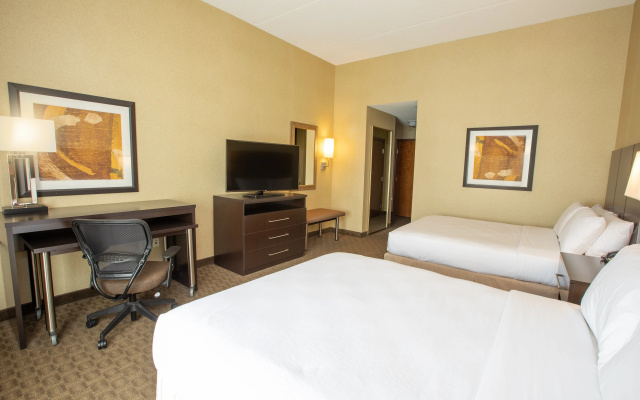 photo 3 of Holiday Inn Phoenix - Chandler by IHG