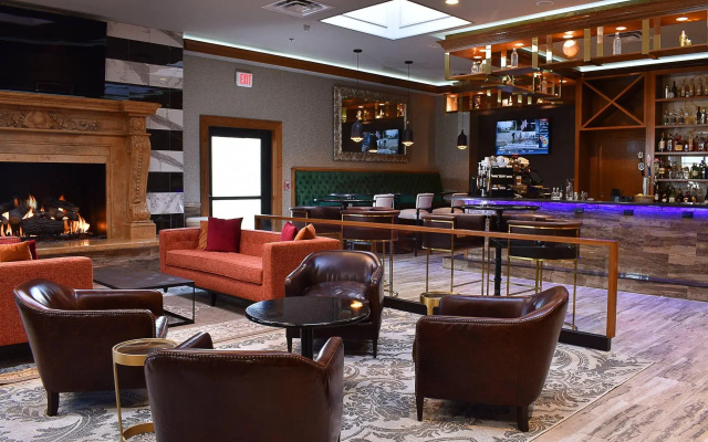 photo 2 of The Fontana Hotel