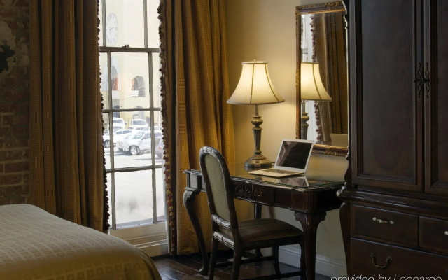 photo 3 of Old 77 Hotel