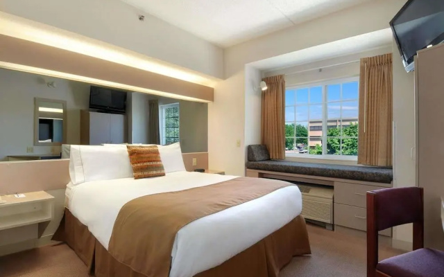 photo 3 of Microtel Inn & Suites By Wyndham Bloomington/Minne