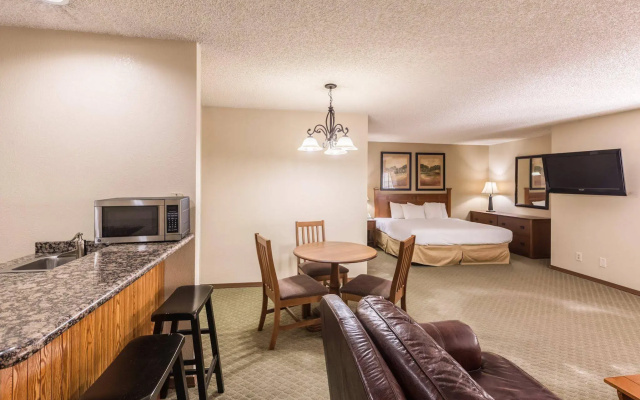 photo 5 of Quality Inn & Suites Plano