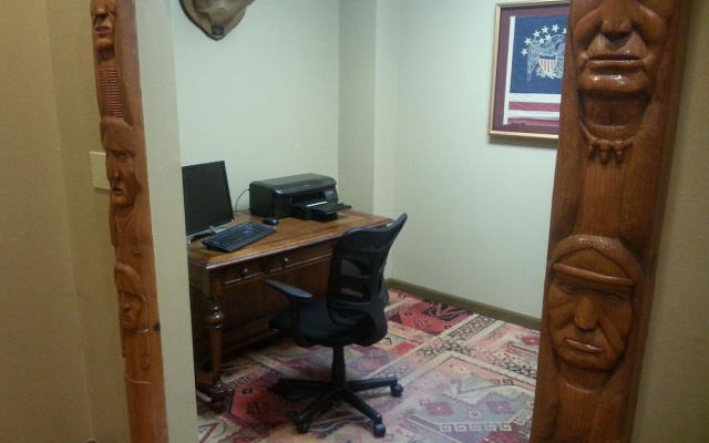 photo 2 of Holiday Inn Cherokee