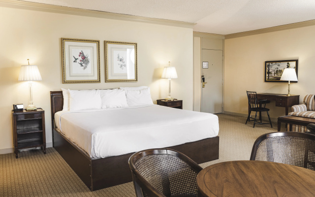 photo 2 of Griffin Hotel, an official Colonial Williamsburg Hotel