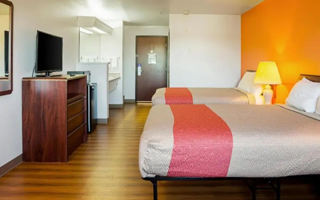 photo 5 of Inn at Yaquina Bay