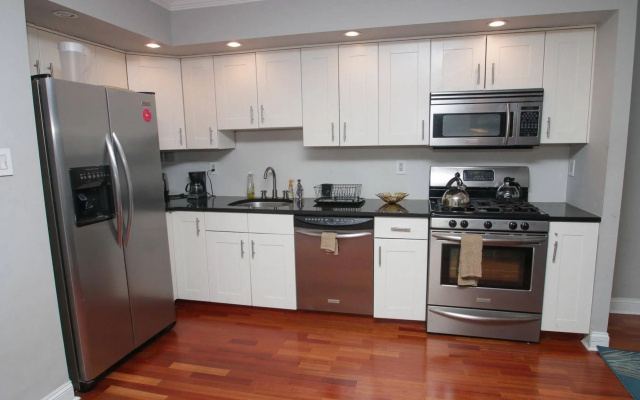photo 2 of Renaissance Properties - 21 & Chestnut