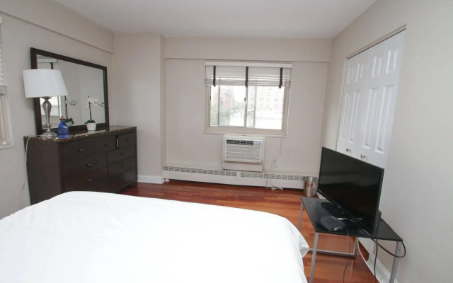 photo 5 of Renaissance Properties - 21 & Chestnut