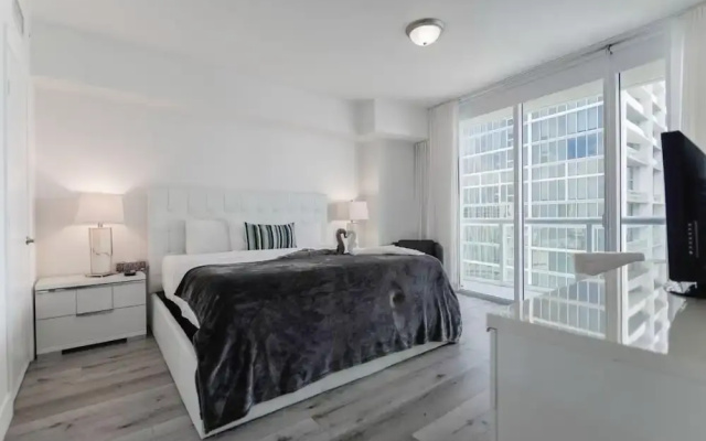 photo 2 of Sky City at Brickell Bay