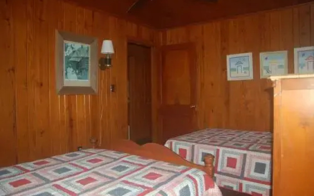 photo 4 of 0982-2 Cool Air Cottage, Upstairs - 3 Br Home