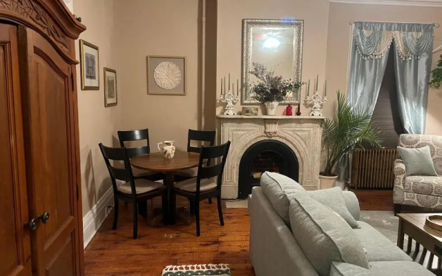 photo 4 of 1 Br Private Victorian Apt in Convenient City Location on Half Acre Sleeps 4