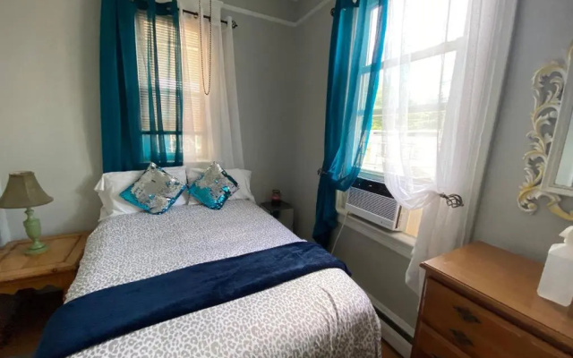 photo 2 of 1 Lovely 2 Bedrooms Rental in West New York Nj