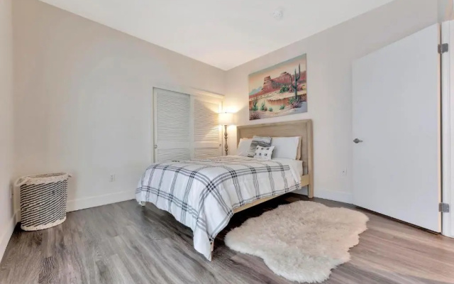 photo 2 of 1 Luxury Apartment