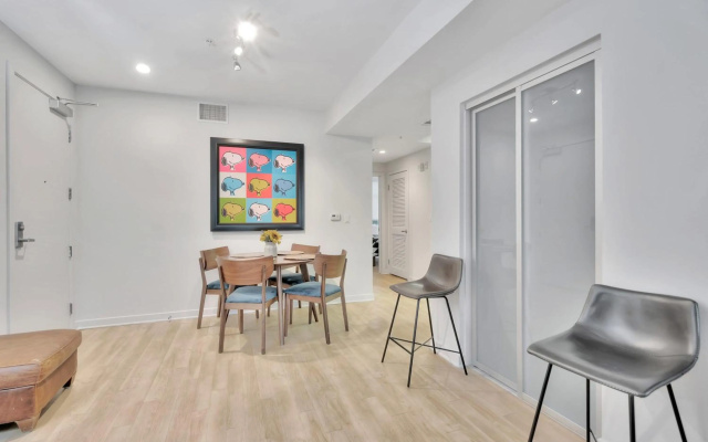 photo 4 of 10 Hight Loft apartment heart of Santa Monica new