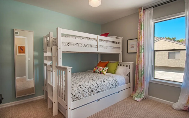 photo 4 of 100 Acre Wood 3 Bedrooms 2 Bathrooms Condo