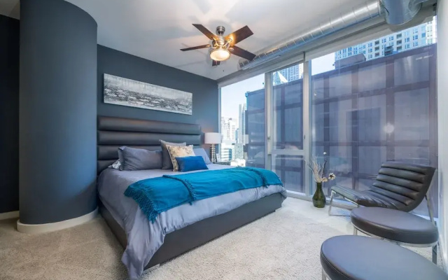 photo 2 of 100 Walkscore Seaport Condos by Barsala