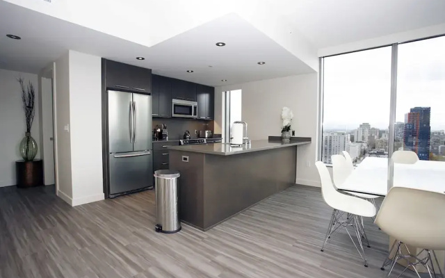 photo 3 of 100 Walkscore Seaport Condos by Barsala