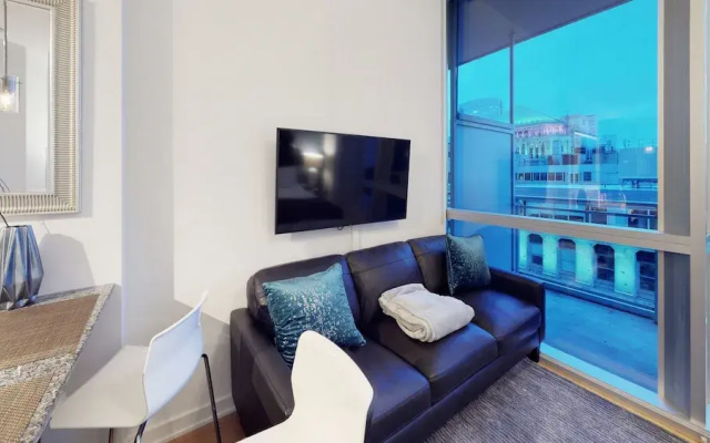 photo 5 of 100 Walkscore Seaport Condos by Barsala